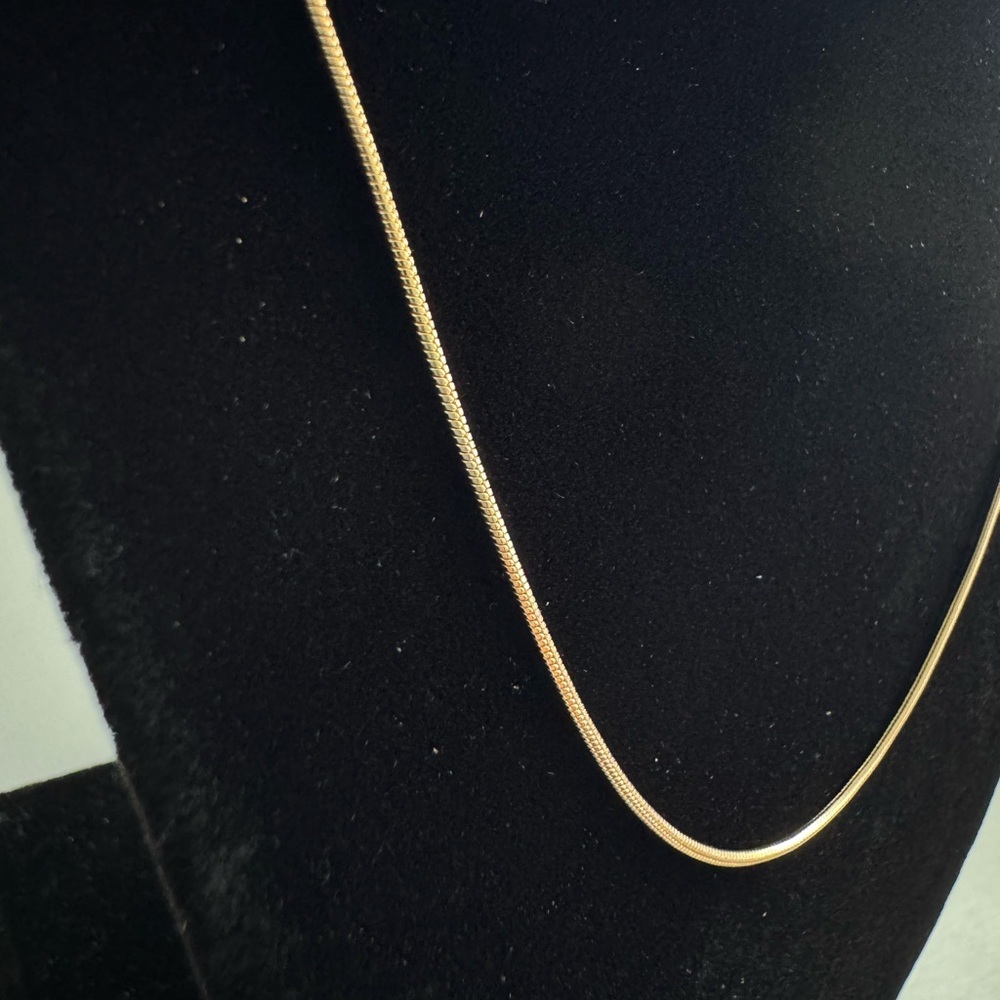 Snake Chain Necklace | 18k gold plated - Picture 2 of 8